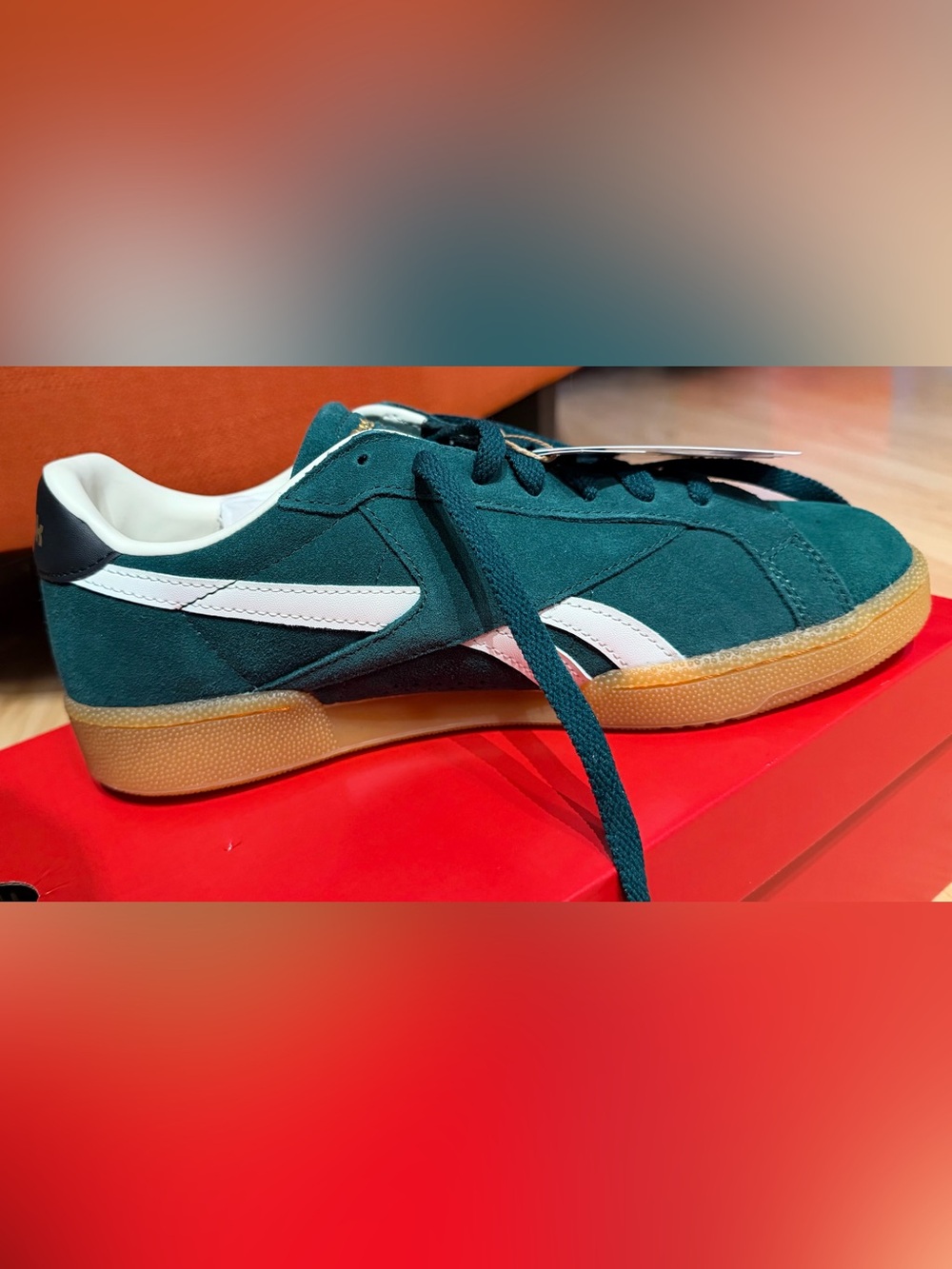 NWT/BNIB Unisex Reebok Club C Grounds UK Green Suede/White Stripe Sneaker Size 9